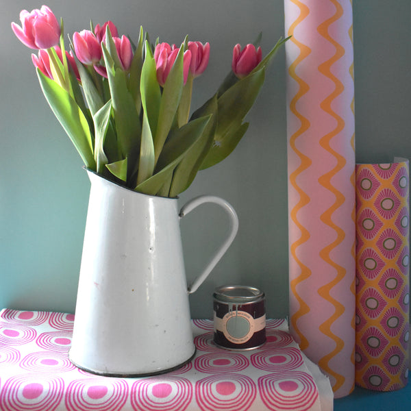 HEARTBEAT IN PINK AND YELLOW WALLPAPER