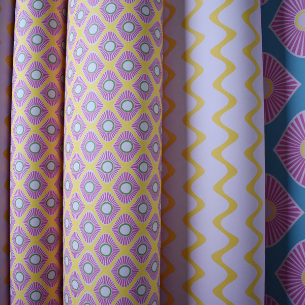 HEARTBEAT IN PINK AND YELLOW WALLPAPER