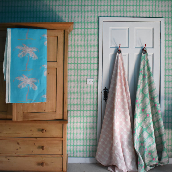 Pina Colada Sea Green XS Wallpaper